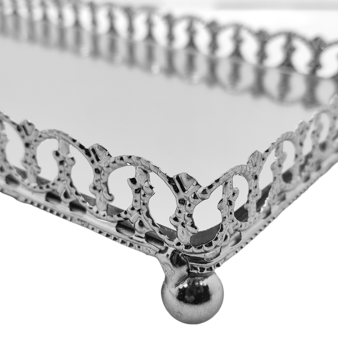 Bandeja Travessa De Metal Prateado Espelhado Decorativo Com Pé 20cm