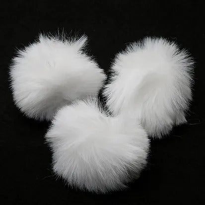 5 Pompons Pelúcia Elástico 70mm Branco Vermelho Preto Nybc