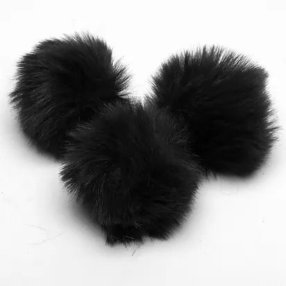 5 Pompons Pelúcia Elástico 70mm Branco Vermelho Preto Nybc