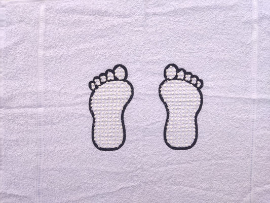 Toalha De Piso Plus C/ Puff Pezinhos Antiderrapante 60x44cm